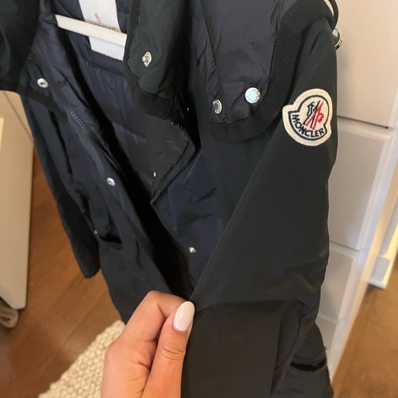Moncler Rain coat - Picture 2 of 3